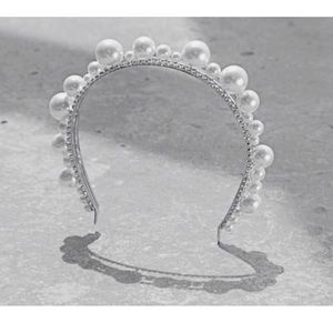 Givenchy pearl embellished Ariana Grande headband